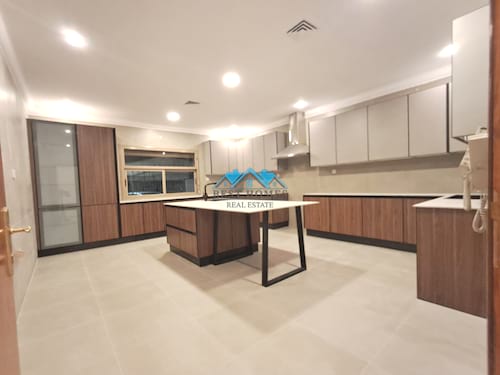 3 Bedrooms Ground Floor with Private Entrance in Shuhada Area