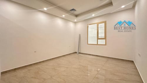 4 Bedrooms Ground Floor Apartment in Funaitees