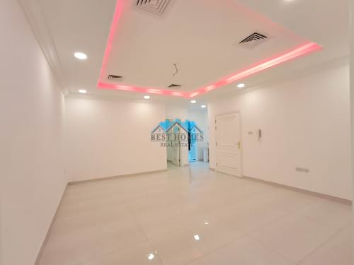 Nice and Spacious 3 Bedrooms Apartment in Sadeeq