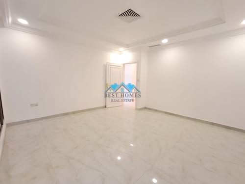 Nice and Spacious 3 Bedrooms Apartment in Sadeeq