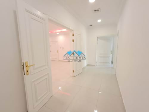 Nice and Spacious 3 Bedrooms Apartment in Sadeeq