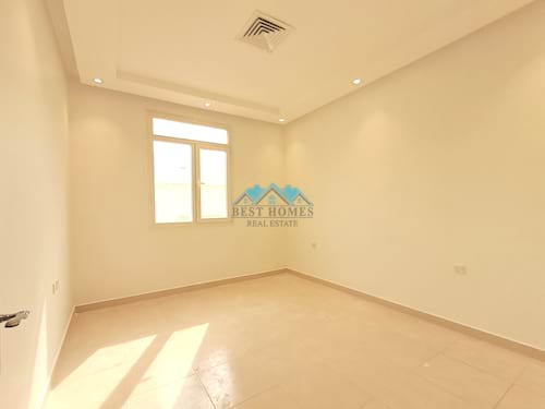 3 Bedrooms Apartment in Rumaithiya