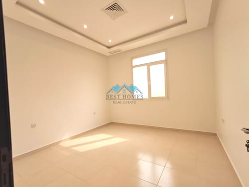 3 Bedrooms Apartment in Rumaithiya