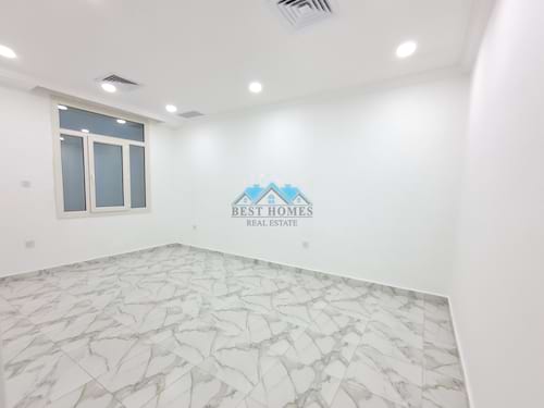 4 Bedrooms Apartment in Rumaithiya
