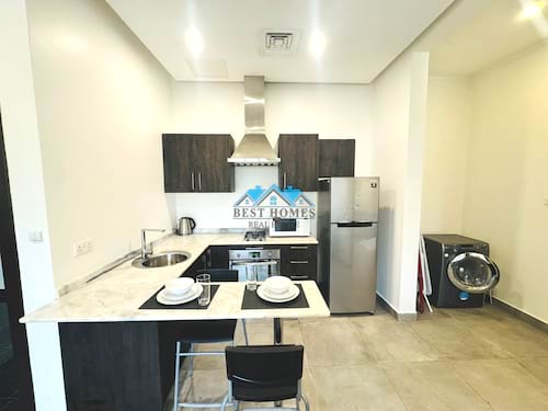 Modern Furnished 1 Bedroom Apartment with Pool and Gym in Massayal