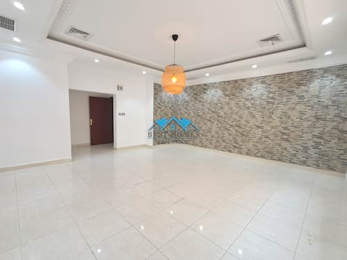 Nice & Modern 3 Bedrooms Apartment in Salwa 