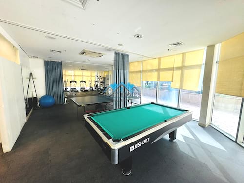 Nice & Modern 3 Bedrooms Full Sea View Apartment in Salmiya