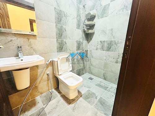 Spacious Five Bedrooms Apartment in Fnaitees