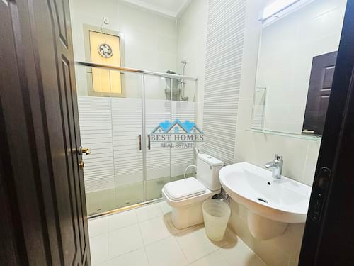 Spacious Five Bedrooms Apartment in Fnaitees