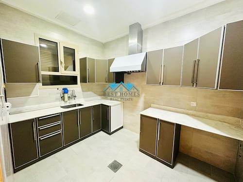 Spacious Three Bedrooms Apartment in Fnaitees