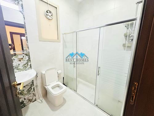 Spacious Five Bedrooms Apartment in Fnaitees