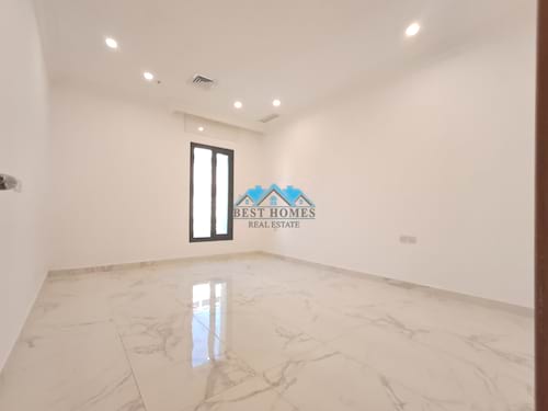 Spacious 4 Bedrooms Floor With Balcony in Funaitees Area