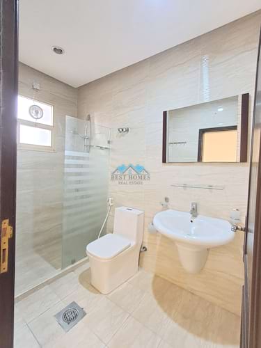 5 Bedrooms Ground Floor in Rumaithiya