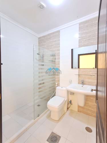 5 Bedrooms Ground Floor in Rumaithiya