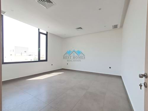 Nice and Spacious Three Bedrooms Apartment in Jabriya