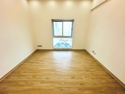 3 Bedrooms Sea View Apartment in Shaab Al Bahri