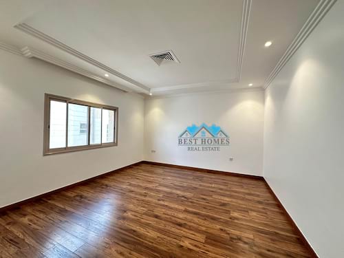 Modern 4 Bedrooms Spacious Apartment in Salwa