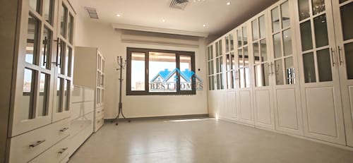 Modern 6 Bedrooms Spacious VIP Villa in Jabriya