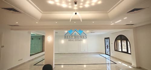 Modern 6 Bedrooms Spacious VIP Villa in Jabriya
