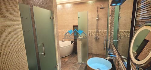 Modern 6 Bedrooms Spacious VIP Villa in Jabriya