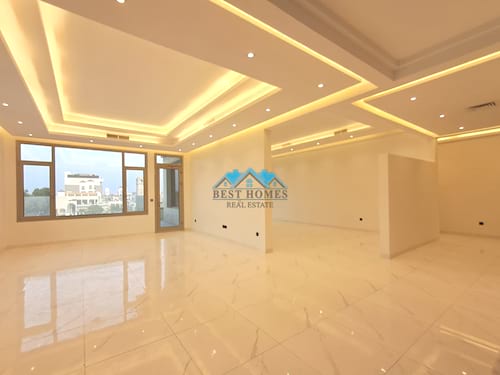 Modern 4 Bedrooms Floor with Sea View in Salwa