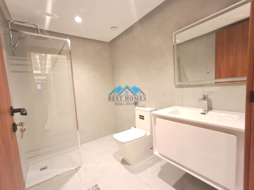 4 Bedrooms Ground Floor Apartment in Jabriya