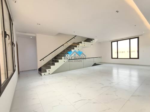 4 Master Bedrooms Ground Floor Duplex in Rawda Area