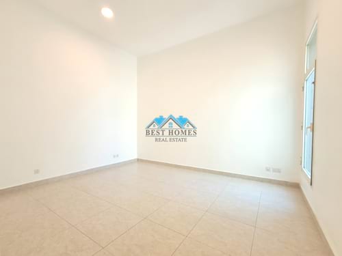 Spacious 4 Bedrooms Floor With Balcony In Salwa