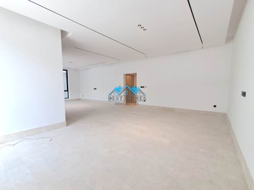Spacious 4 Bedrooms Ground Floor With Private Entrance In Shuhada Area