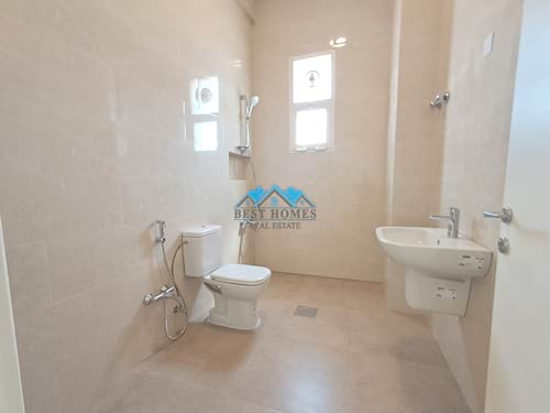 Spacious 4 Bedrooms Floor With Balcony In Salwa