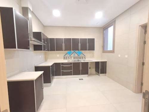 3 Bedrooms Apartment with Balcony in Surra Area