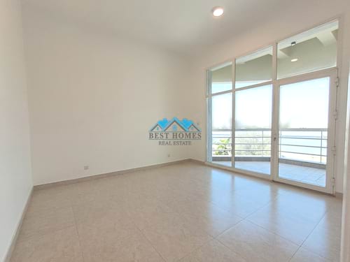 Spacious 4 Bedrooms Floor With Balcony In Salwa