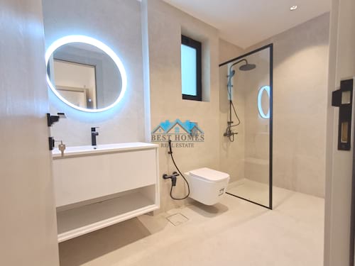 Spacious 4 Bedrooms Ground Floor With Private Entrance In Shuhada Area
