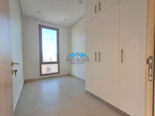 3 Bedrooms Apartment with Balcony in Surra Area