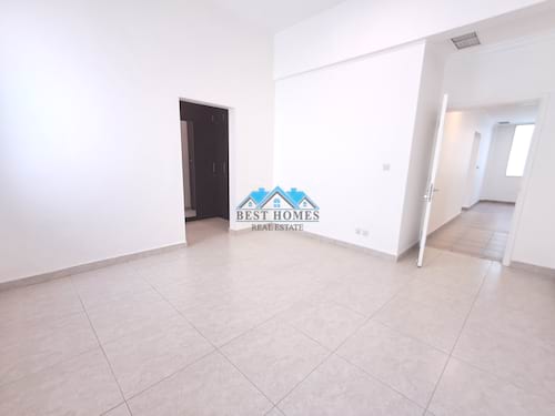 Spacious 4 Bedrooms Floor With Balcony In Salwa