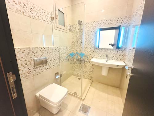 Spacious Four Bedrooms Apartment in Jabriya 