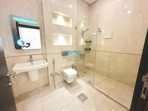Spacious Four Bedrooms Apartment in Jabriya 