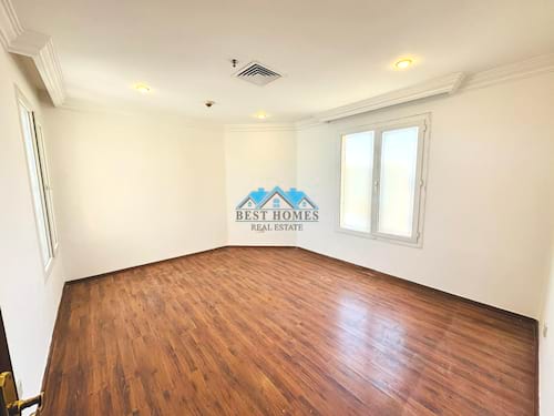 Premium Seaview 3 Bedrooms Apartment with Balcony in Shaab