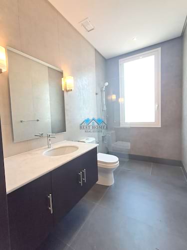 6 Bedrooms Huge Villa with Garden in Rawda