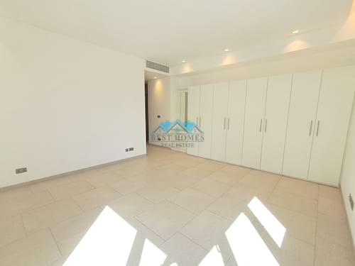 4 Master Bedrooms Villa in Salam