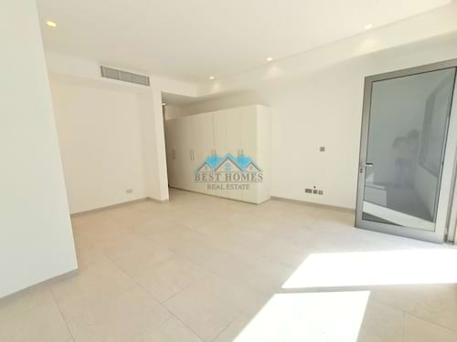 4 Master Bedrooms Villa in Salam