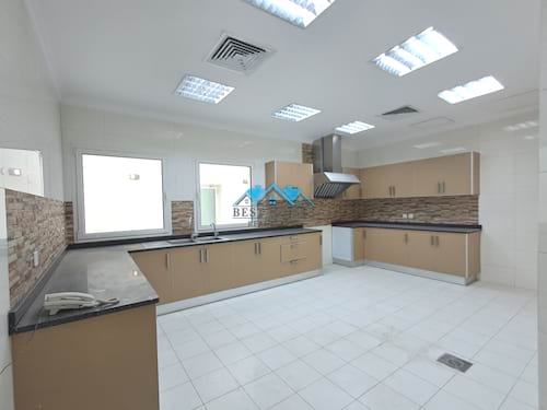 4 Bedrooms Villa with Private Pool in Salam Area