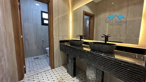 4 BR Luxurious Twinhouse in Al Zahra