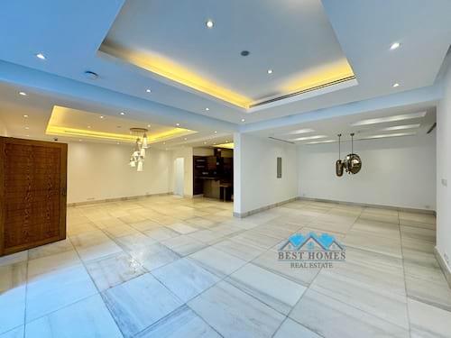 5 Bedrooms Luxury Villa with Elevator in Jabriya