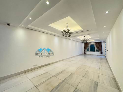 5 Bedrooms Luxury Villa with Elevator in Jabriya