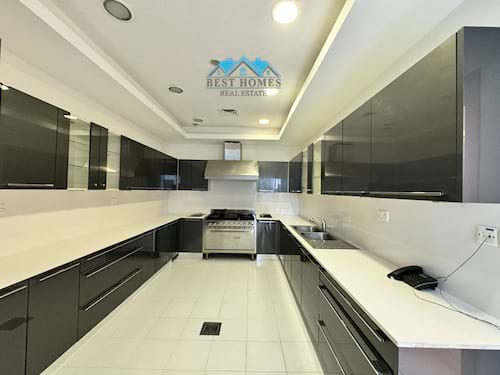 5 Bedrooms Luxury Villa with Elevator in Jabriya