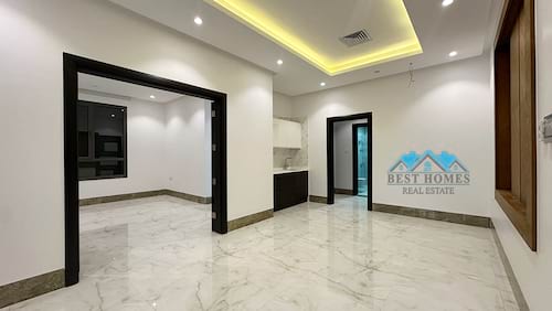 Spacious Four Bedroom Duplex in Jabriya