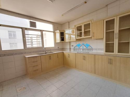 3 Bedrooms Duplex in a Complex for Rent in Jabriya