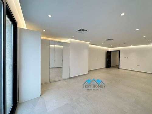 05 Bedroom high quality penthouse in Salwa
