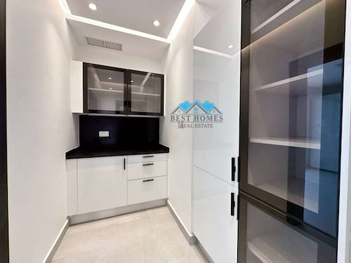 05 Bedroom high quality penthouse in Salwa